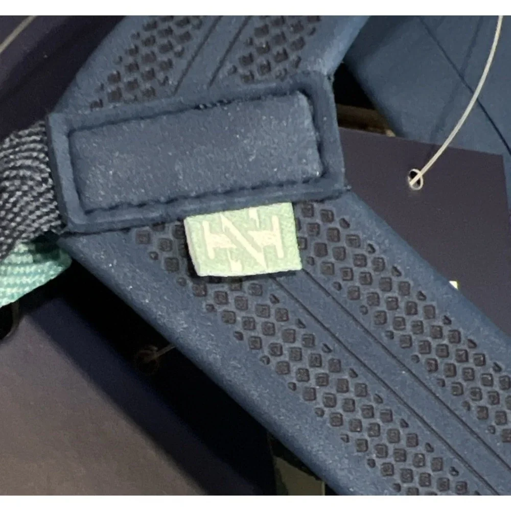 New IZOD Men's Flip Flops Sandals 